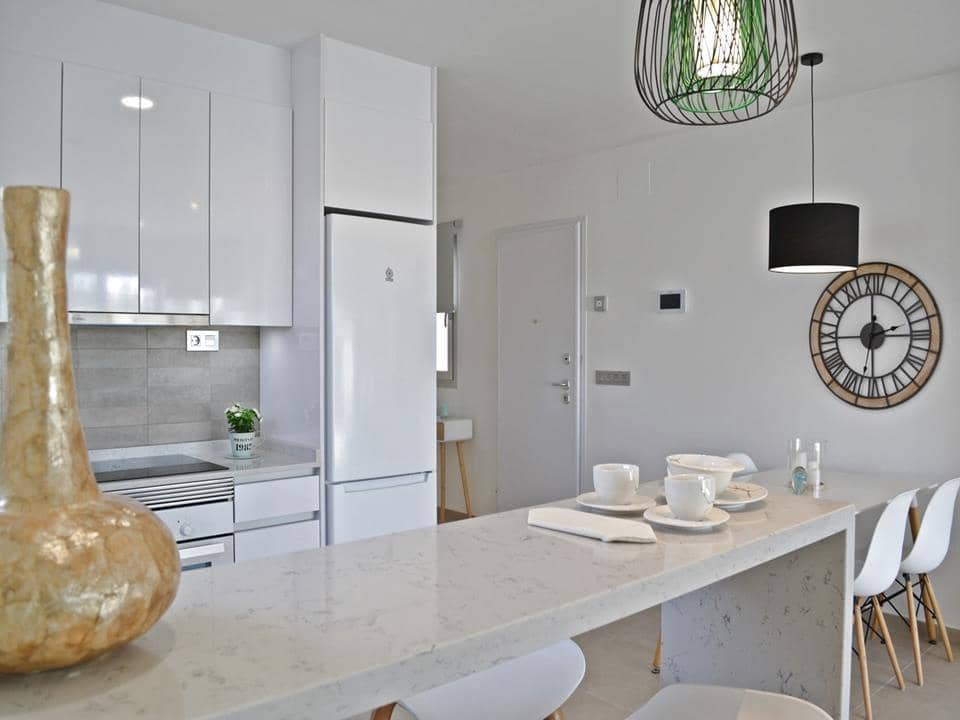 Chalet de 3 habitaciones en Los Alcázares en venta con piscina - 395.000 € (Ref: 7430069)