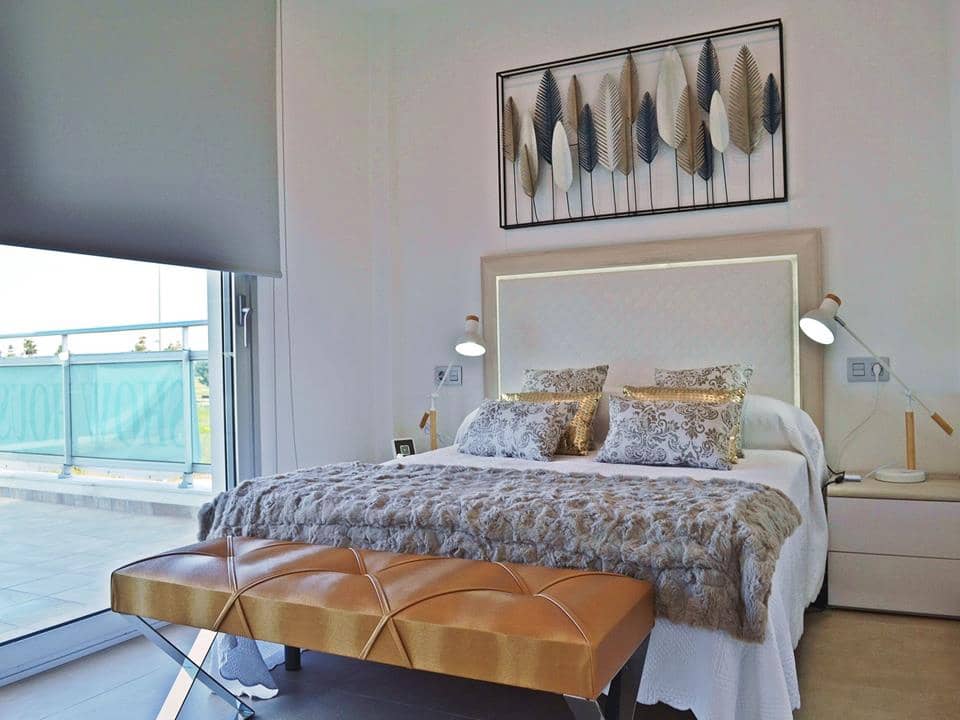 Chalet de 3 habitaciones en Los Alcázares en venta con piscina - 395.000 € (Ref: 7430069)