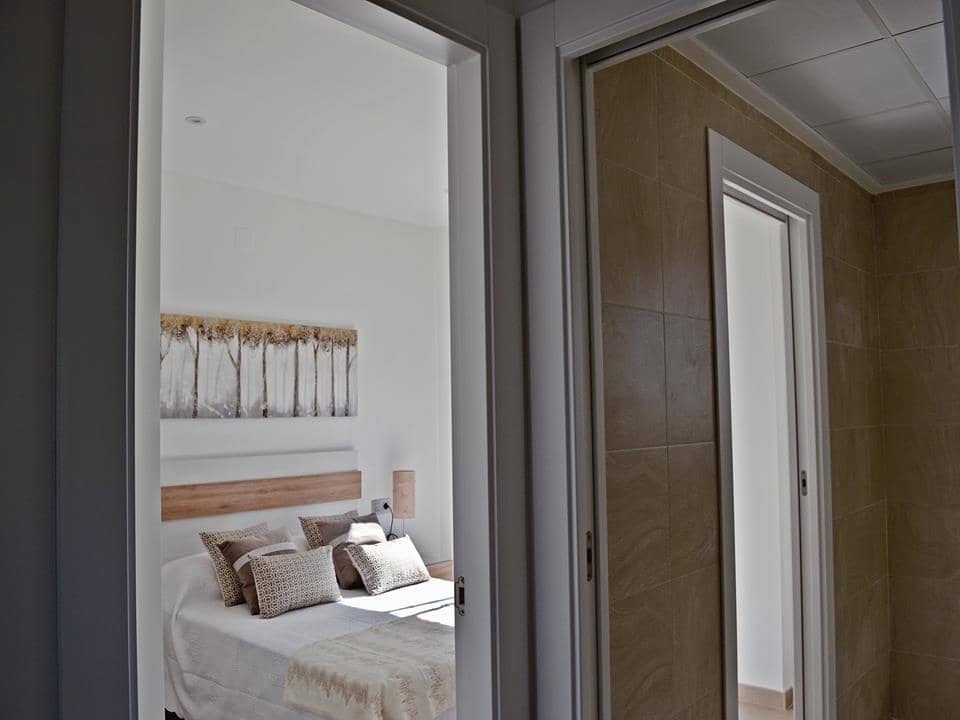 Chalet de 3 habitaciones en Los Alcázares en venta con piscina - 395.000 € (Ref: 7430069)