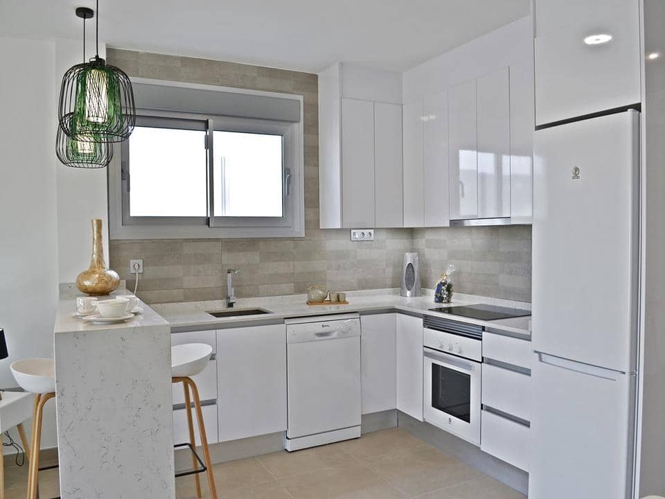 Chalet de 3 habitaciones en Los Alcázares en venta con piscina - 395.000 € (Ref: 7430069)