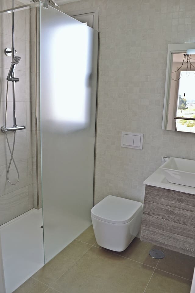 3 bedroom Villa for sale in Los Alcazares with pool - € 560,000 (Ref: 7509448)