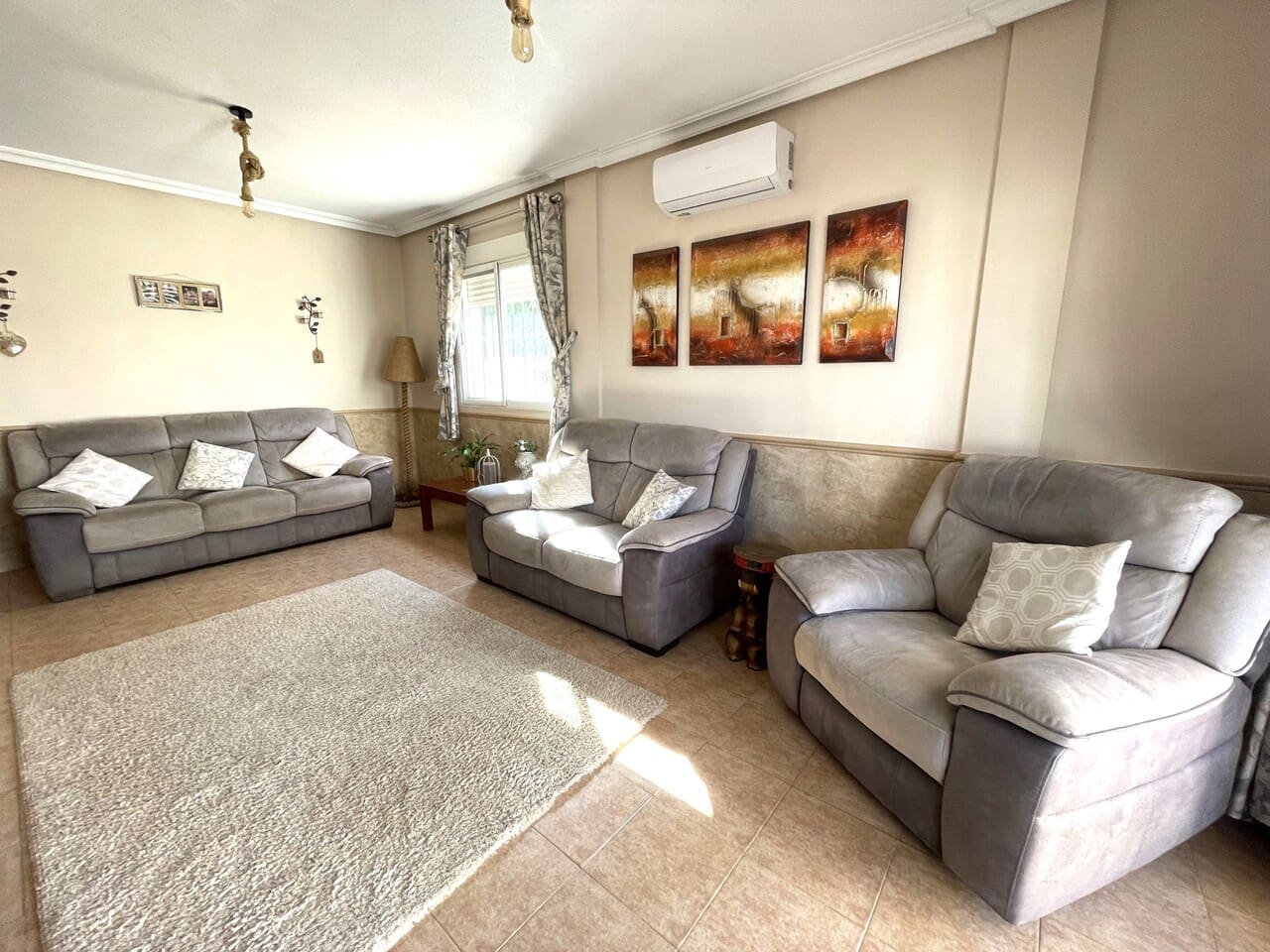 4 soveværelse Villa til salg i Estrella de Mar med swimmingpool - € 450.000 (Ref: 7834179)