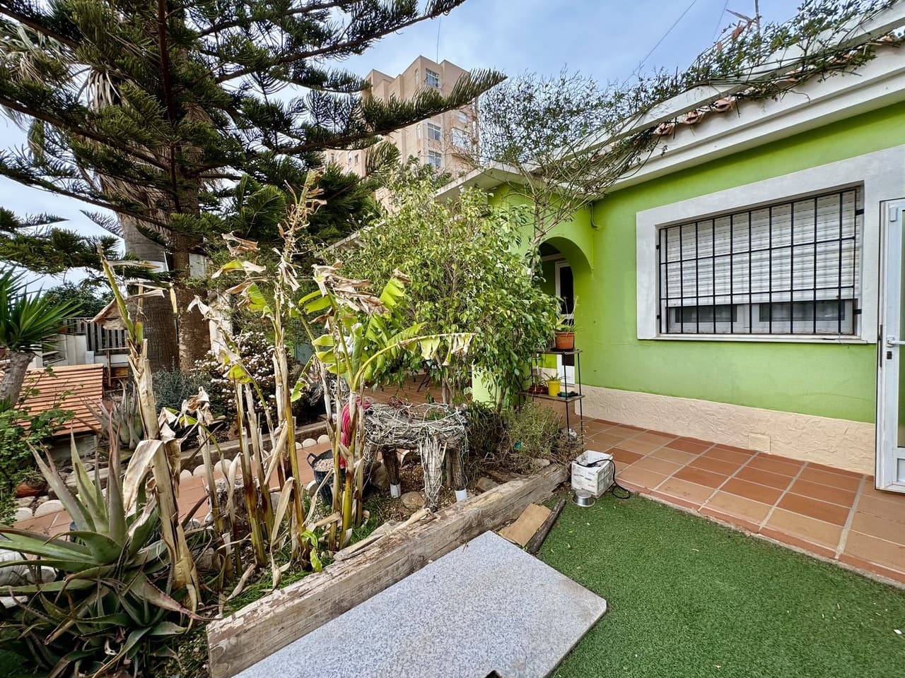 4 soveværelse Villa til salg i Playa Honda med garage - € 450.000 (Ref: 8086448)