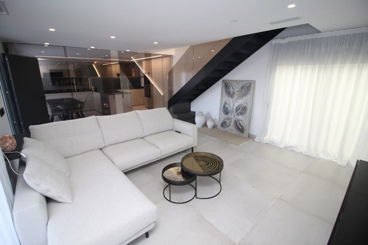 4 soveværelse Villa til salg i San Pedro del Pinatar med swimmingpool - € 480.000 (Ref: 8252467)