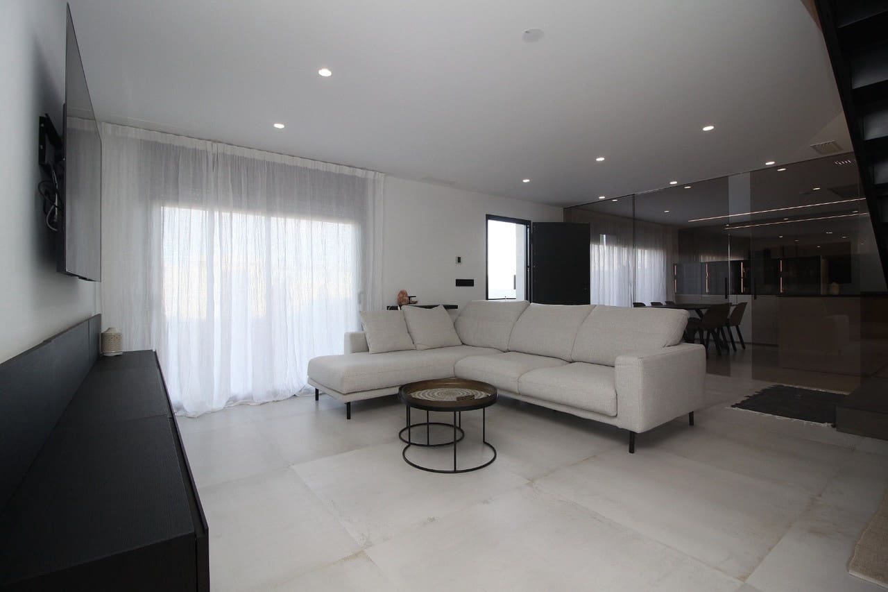 4 soveværelse Villa til salg i San Pedro del Pinatar med swimmingpool - € 480.000 (Ref: 8252467)