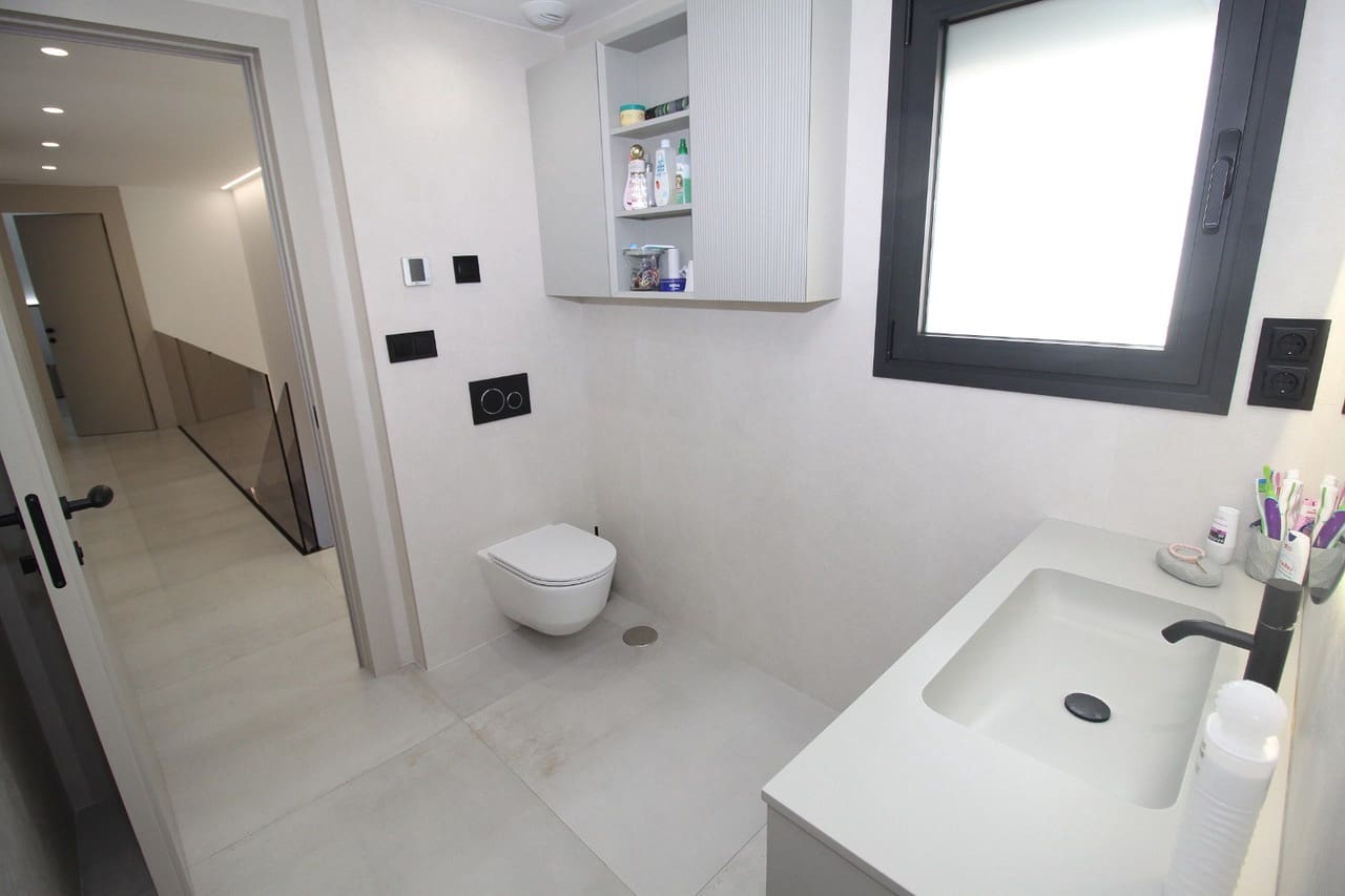 4 soveværelse Villa til salg i San Pedro del Pinatar med swimmingpool - € 480.000 (Ref: 8252467)