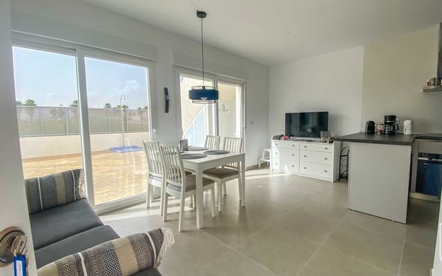 2 makuuhuone Paritalo myytävänä paikassa Los Alcázares mukana uima-altaan - 245 000 € (Ref: 8252469)