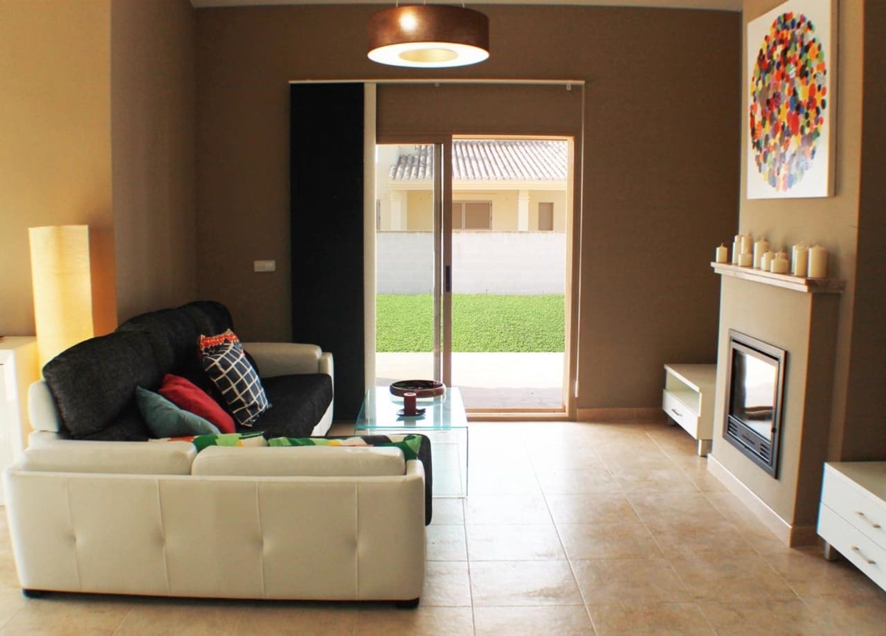3 bedroom Villa for sale in La Manga del Mar Menor with garage - € 339,000 (Ref: 8893610)