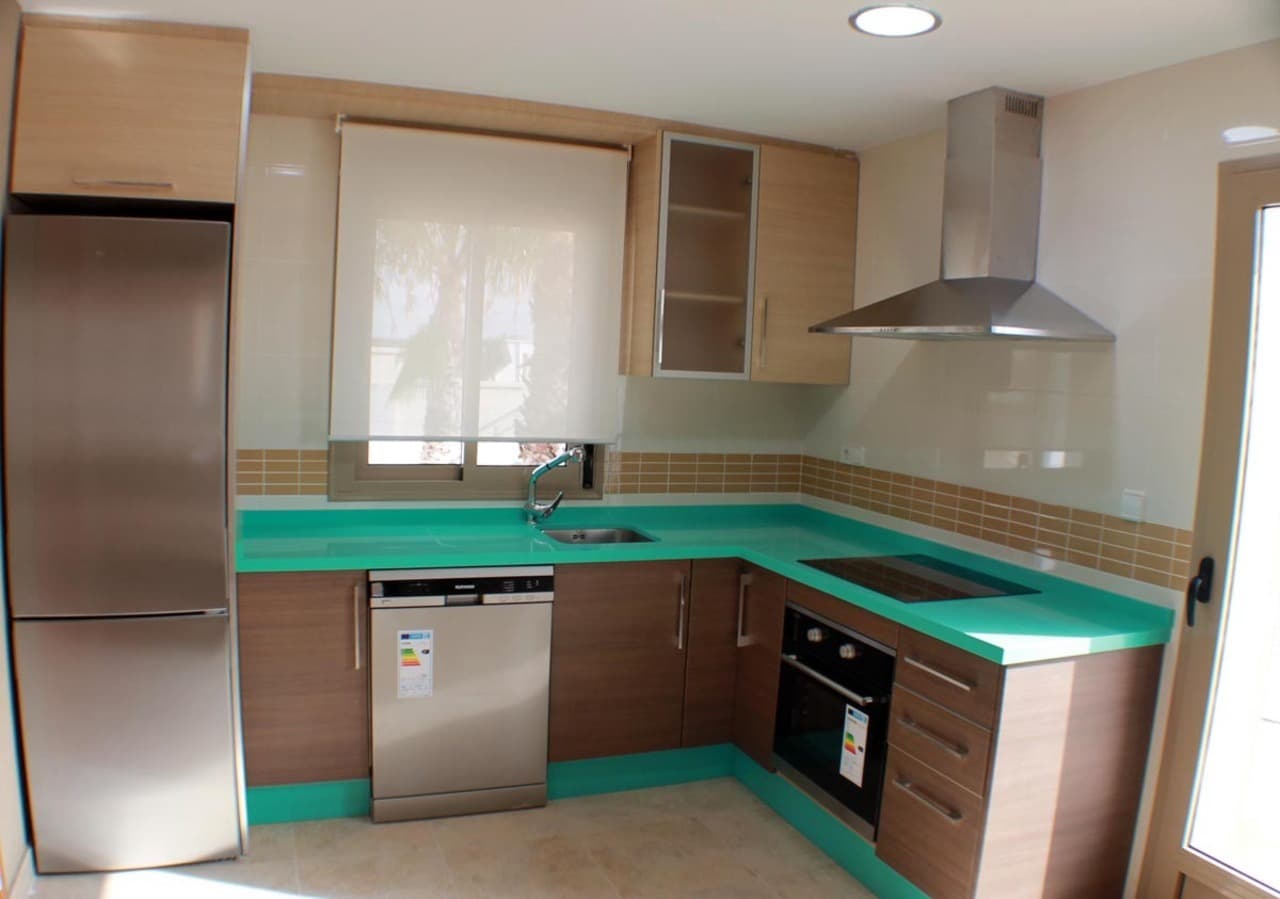 4 bedroom Villa for sale in La Manga del Mar Menor with garage - € 389,000 (Ref: 8893611)