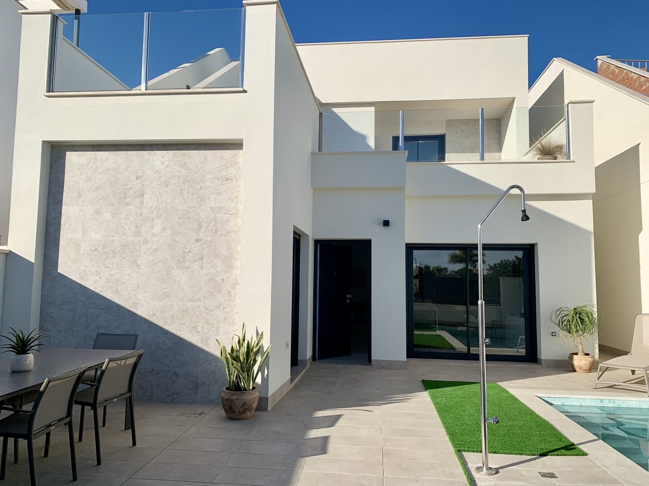 3 soveværelse Villa til salg i Roda med swimmingpool - € 429.000 (Ref: 8893620)
