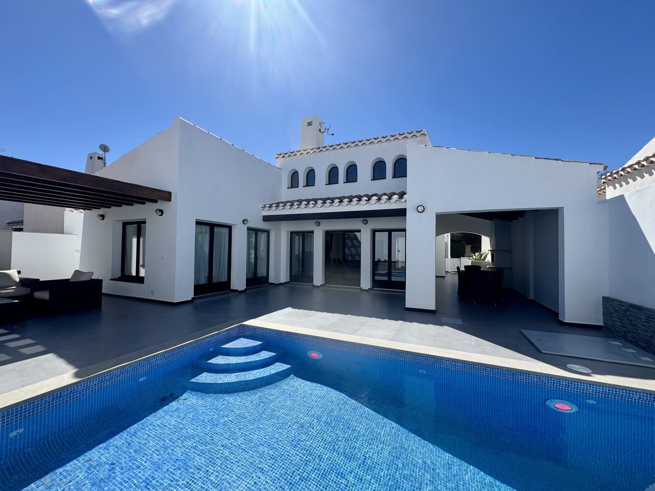 3 soveværelse Villa til salg i Banos y Mendigo med swimmingpool - € 440.000 (Ref: 8895753)