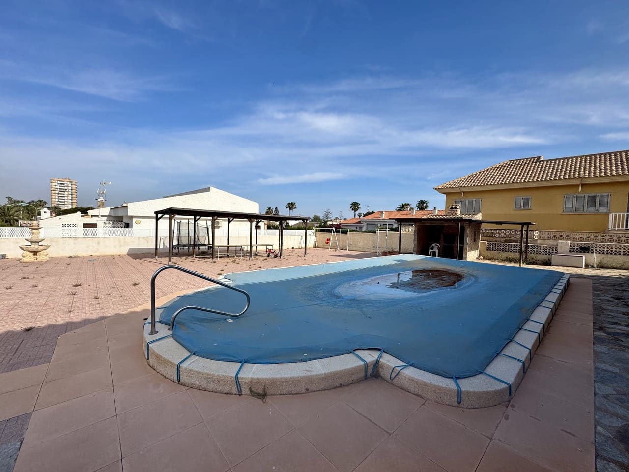 5 soveværelse Villa til salg i Mar de Cristal med swimmingpool garage - € 465.000 (Ref: 9028389)