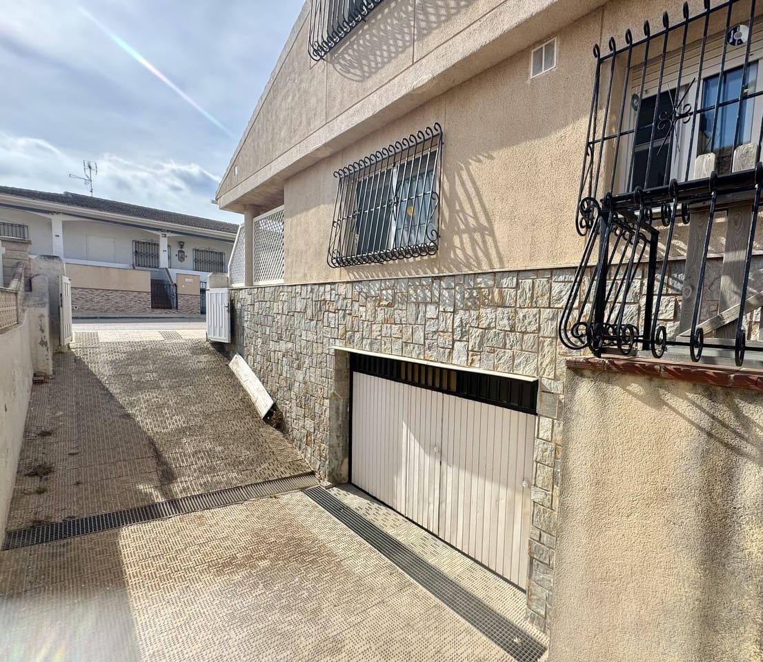 5 soveværelse Villa til salg i Mar de Cristal med swimmingpool garage - € 465.000 (Ref: 9028389)