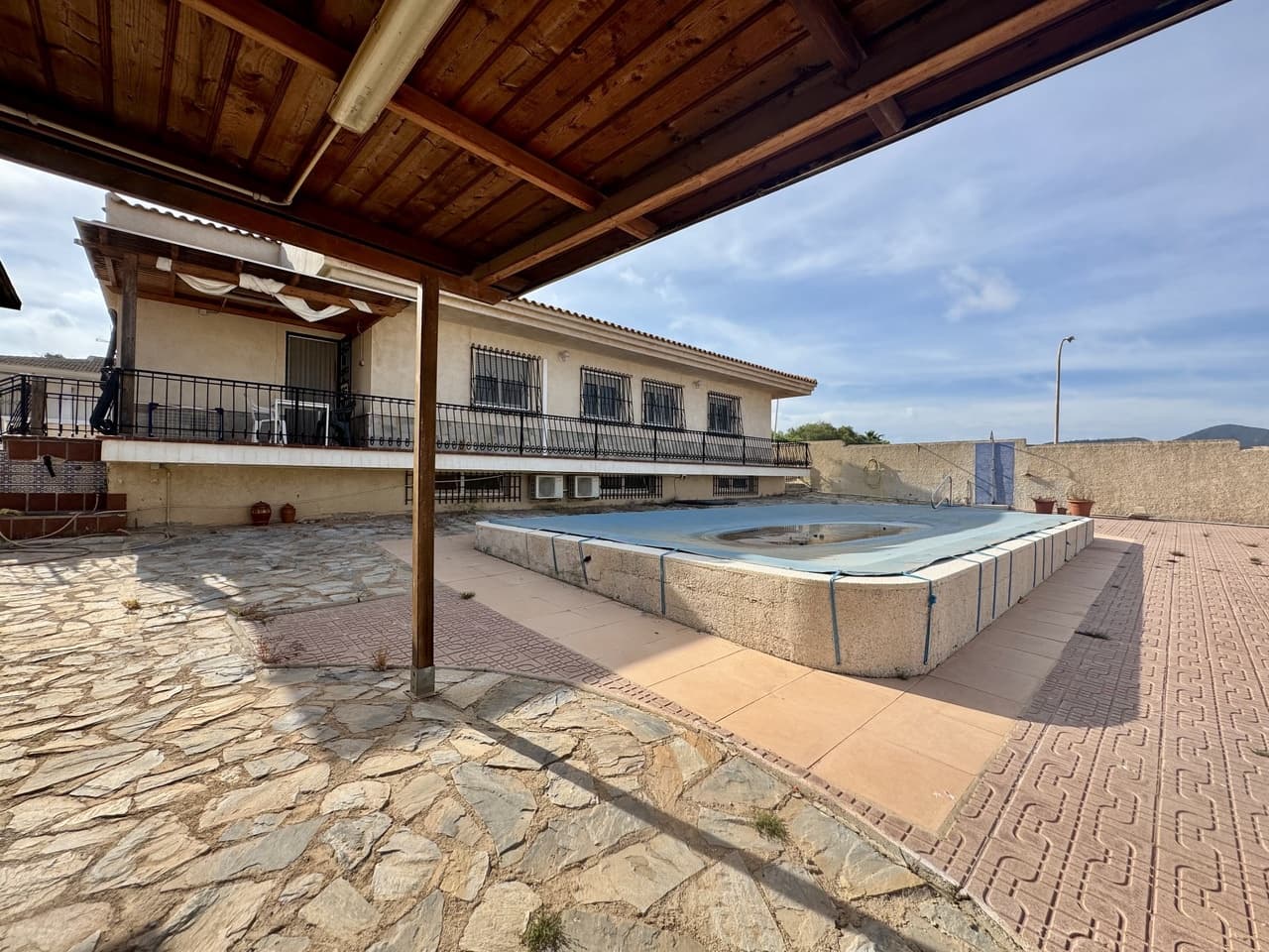 5 soveværelse Villa til salg i Mar de Cristal med swimmingpool garage - € 465.000 (Ref: 9028389)