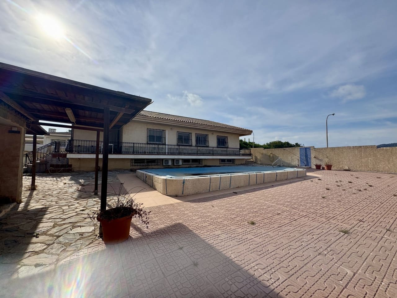 5 soveværelse Villa til salg i Mar de Cristal med swimmingpool garage - € 465.000 (Ref: 9028389)