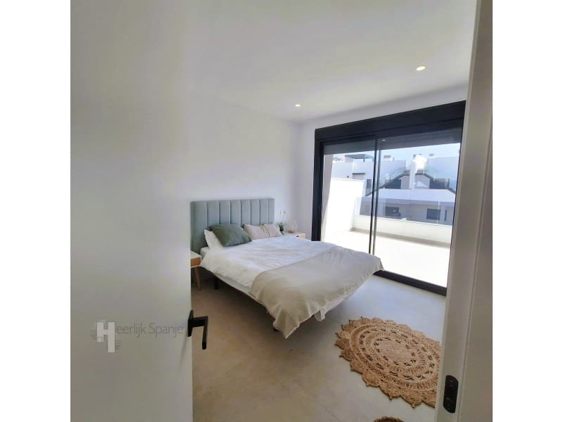 Chalet de 3 habitaciones en Santiago de la Ribera en venta - 420.000 € (Ref: 9215598)