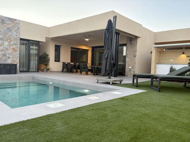 2 bedroom Villa for sale in Baños y Mendigo, Murcia city with pool garage - € 539,000 (Ref: 9306796)