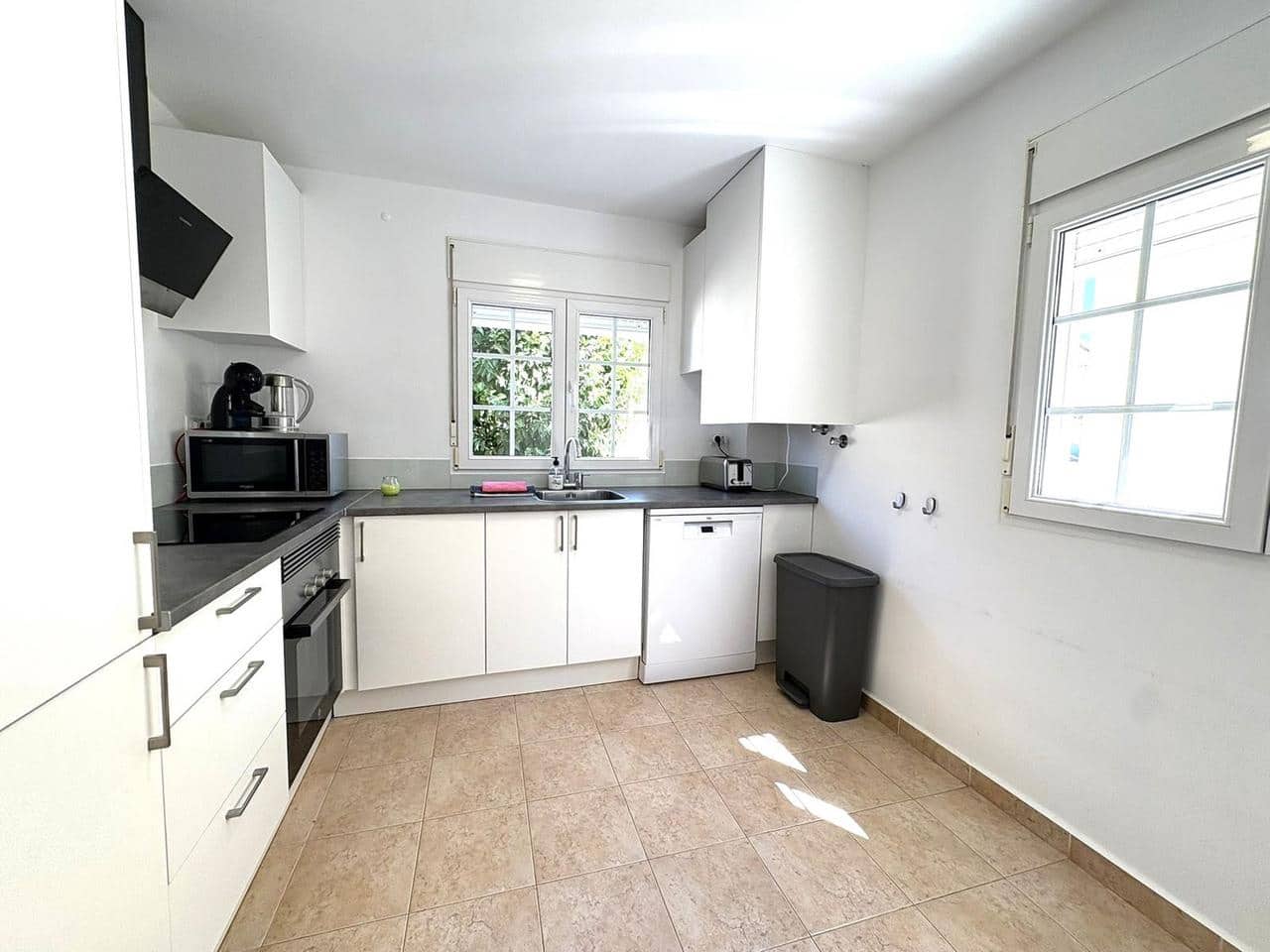 Chalet de 3 habitaciones en Baños y Mendigo en venta con piscina - 359.000 € (Ref: 9306799)