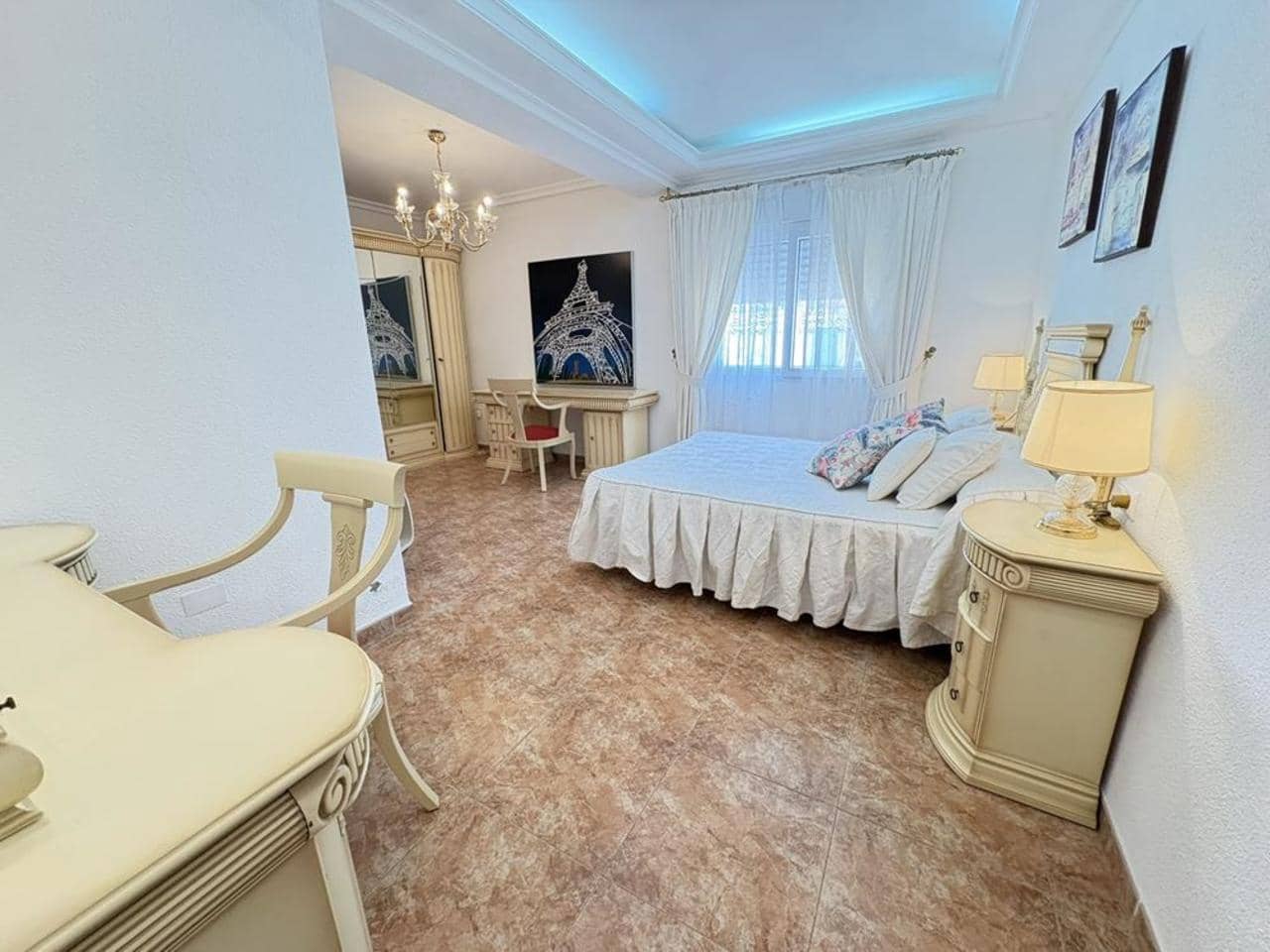 Chalet de 6 habitaciones en La Manga del Mar Menor en venta - 995.000 € (Ref: 9306825)