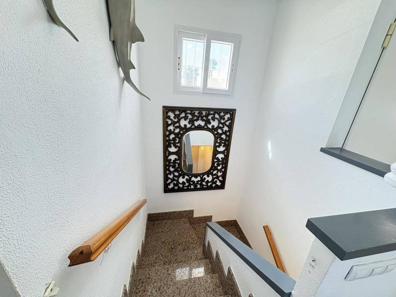 Chalet de 6 habitaciones en La Manga del Mar Menor en venta - 995.000 € (Ref: 9306825)