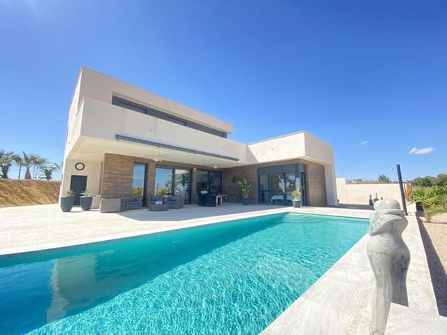 4 bedroom Villa for sale in Fuente Alamo de Murcia with pool garage - € 795,000 (Ref: 9306829)