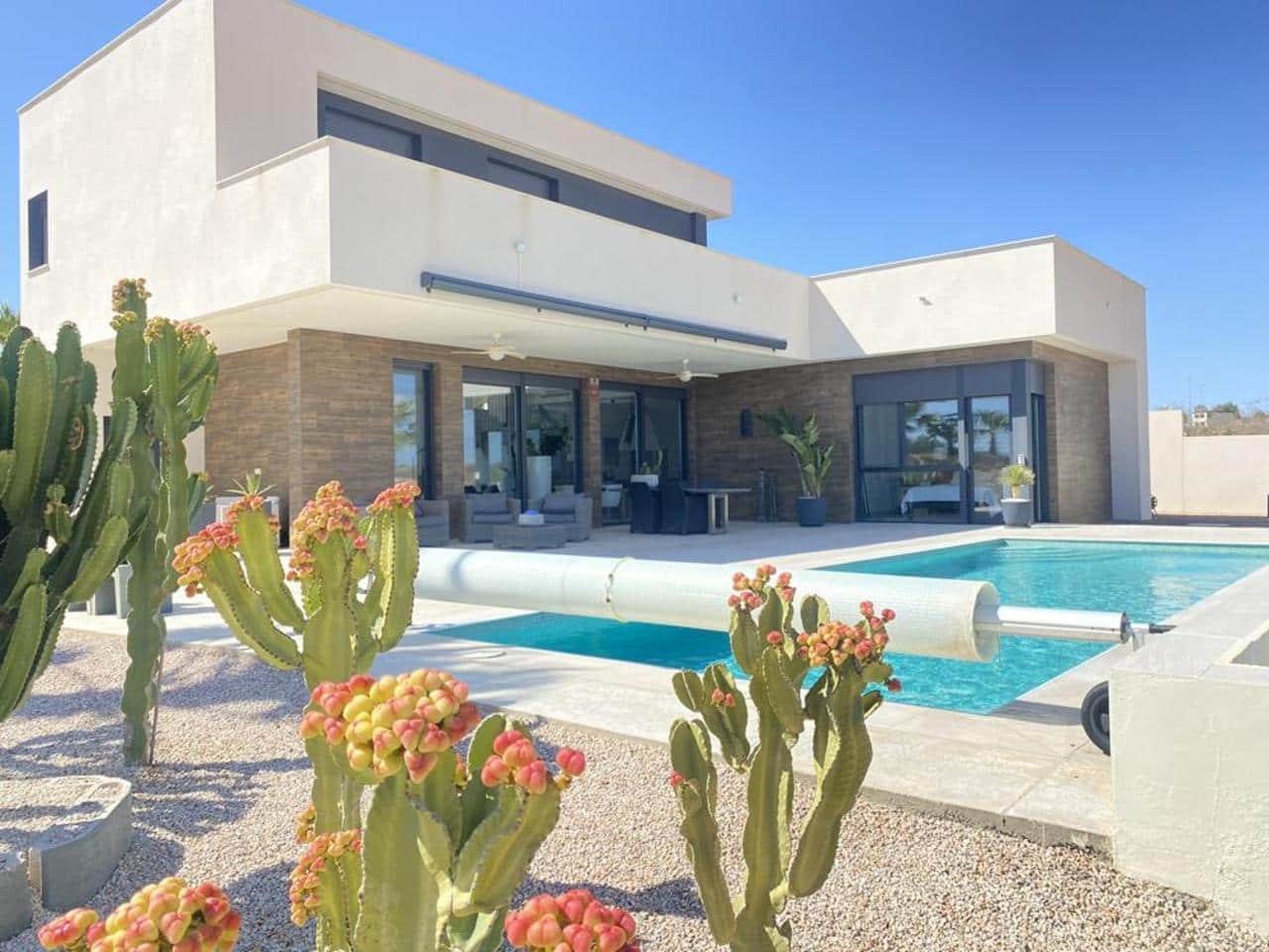 4 bedroom Villa for sale in Fuente Alamo de Murcia with pool garage - € 795,000 (Ref: 9306829)