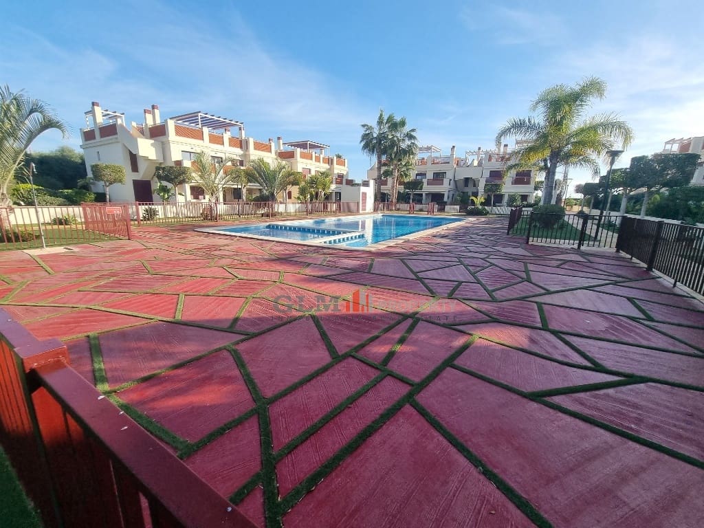 3 soverom Leilighet til salgs i Los Alcazares med svømmebasseng - € 259 000 (Ref: 9417436)