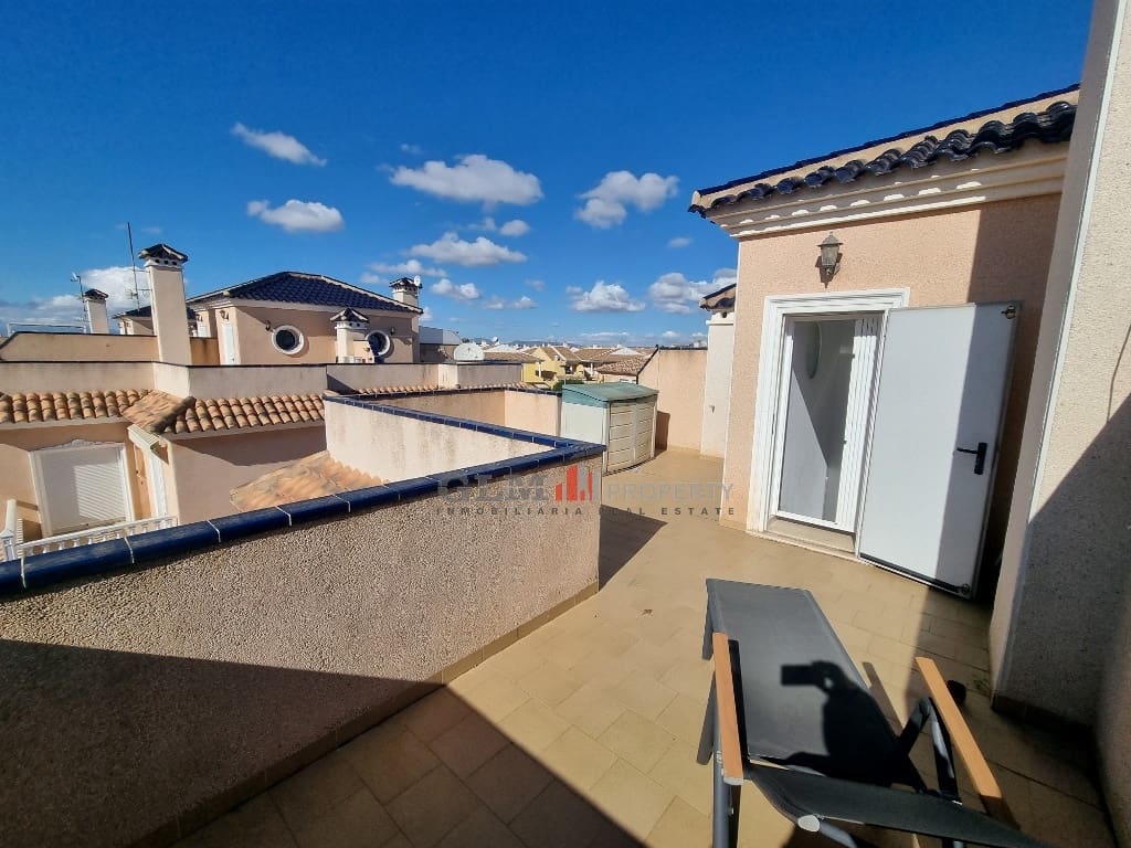 3 bedroom Apartment for sale in San Javier with pool - € 199,000 (Ref: 9431814)
