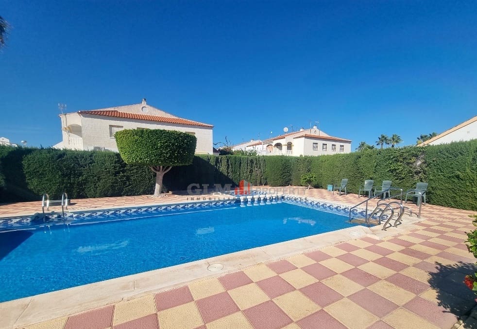 Apartamento de 2 habitaciones en Los Narejos en venta con piscina - 179.000 € (Ref: 9431818)