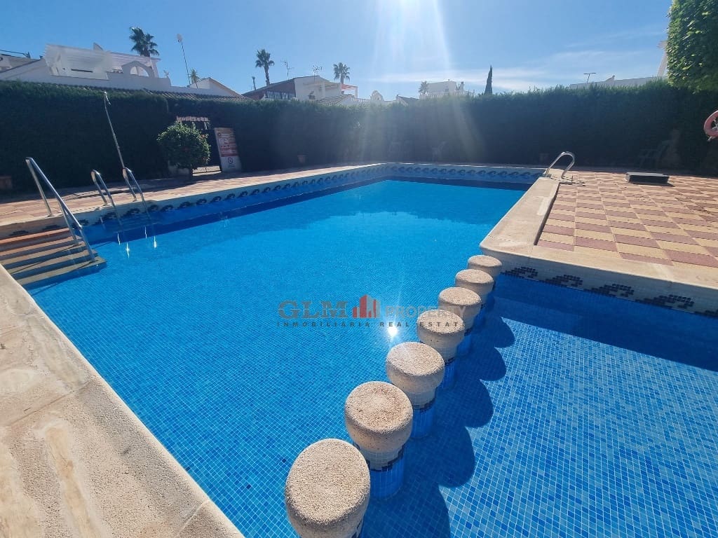 Apartamento de 2 habitaciones en Los Narejos en venta con piscina - 179.000 € (Ref: 9431818)