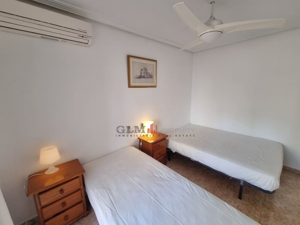 Apartment for sale in Los Alcazares with pool - € 229,000 (Ref: 9431820)