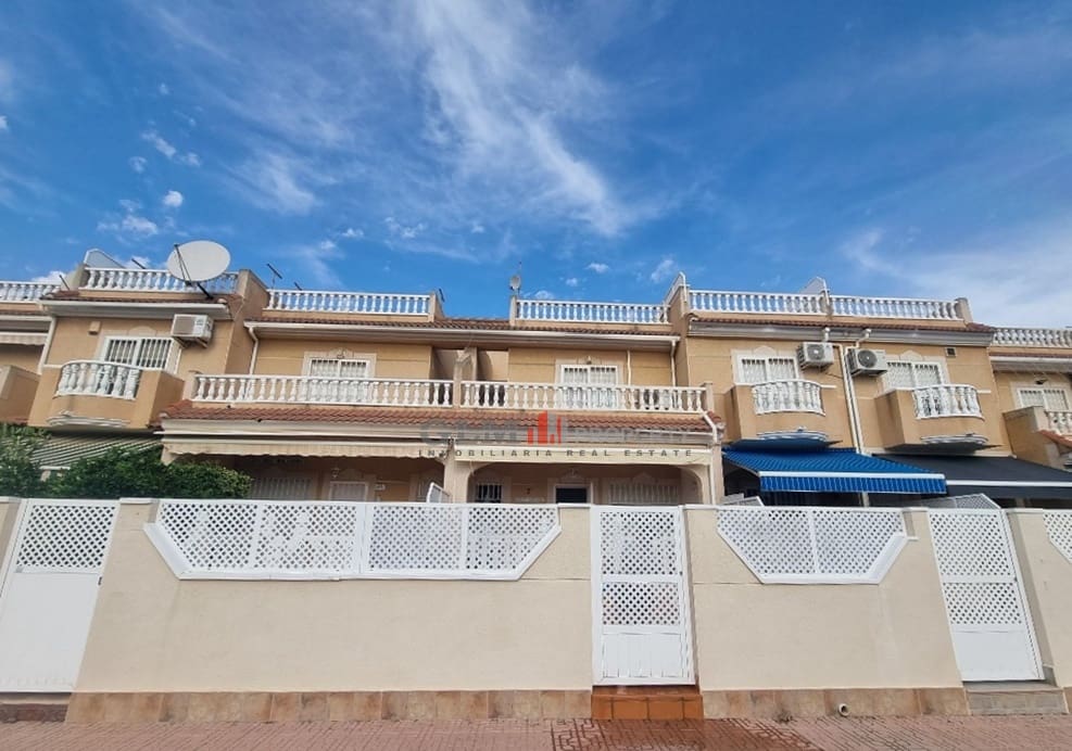 Apartment for sale in Los Alcazares with pool - € 229,000 (Ref: 9431820)