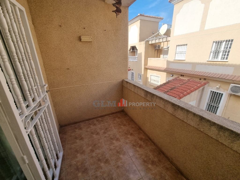 Apartment for sale in Los Alcazares with pool - € 229,000 (Ref: 9431820)