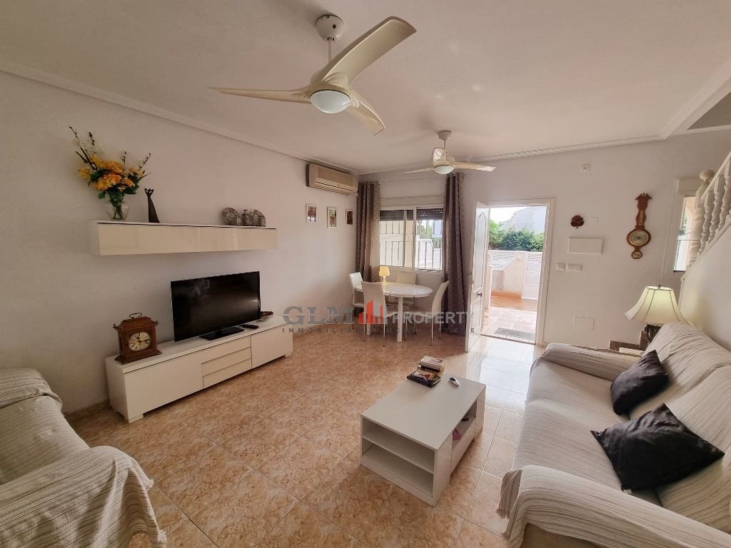 Apartment for sale in Los Alcazares with pool - € 229,000 (Ref: 9431820)