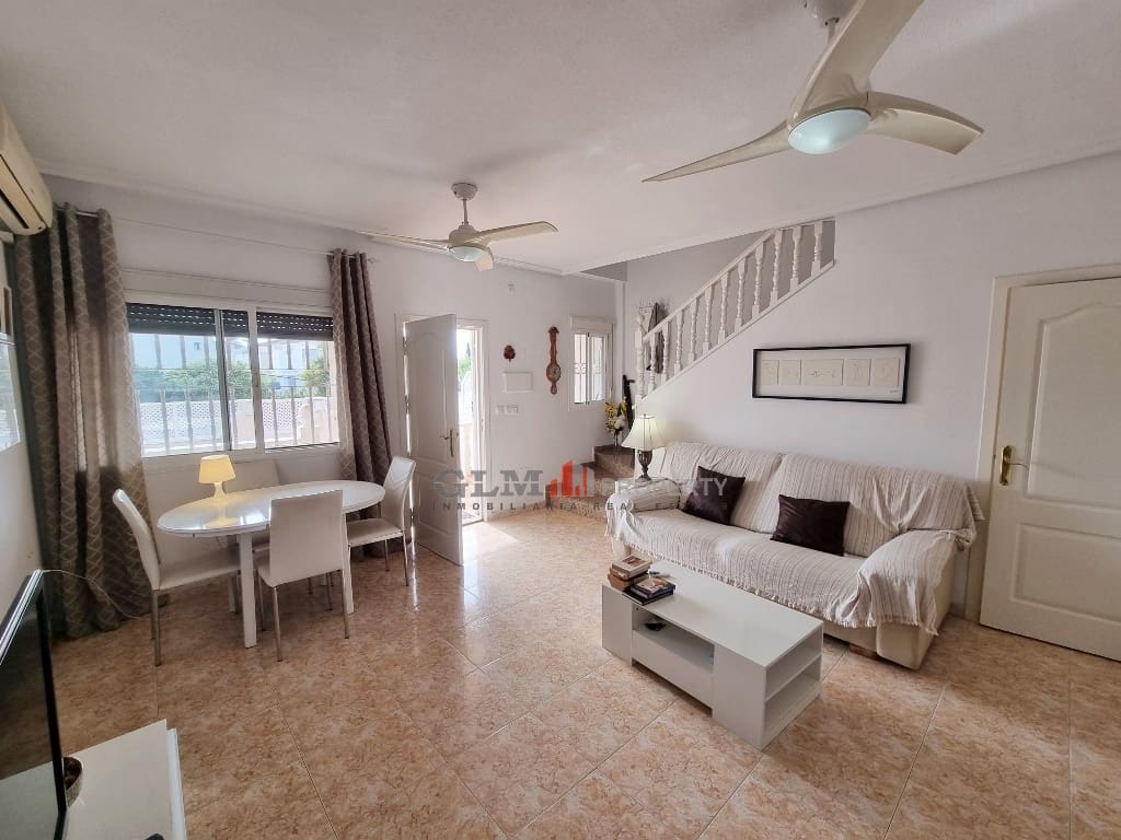 Apartment for sale in Los Alcazares with pool - € 229,000 (Ref: 9431820)