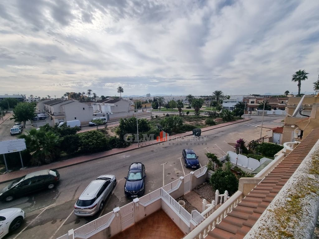 Apartment for sale in Los Alcazares with pool - € 229,000 (Ref: 9431820)