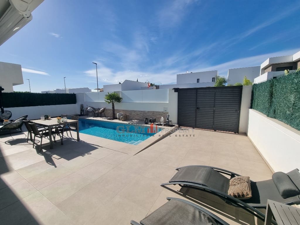 3 soveværelse Lejlighed til salg i Santiago de la Ribera med swimmingpool - € 695.000 (Ref: 9431822)