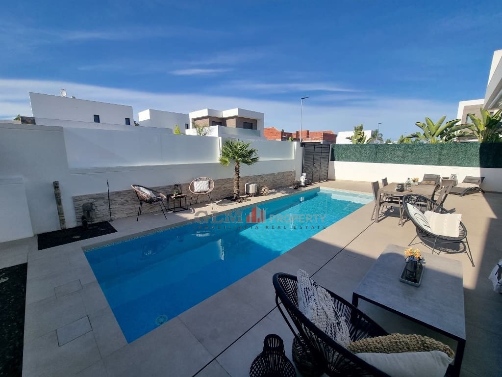 3 soveværelse Lejlighed til salg i Santiago de la Ribera med swimmingpool - € 695.000 (Ref: 9431822)