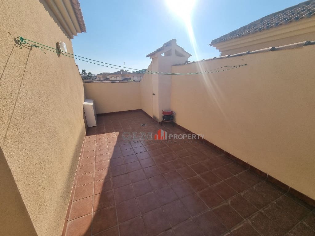 3 bedroom Apartment for sale in Los Alcazares with pool - € 189,000 (Ref: 9431823)