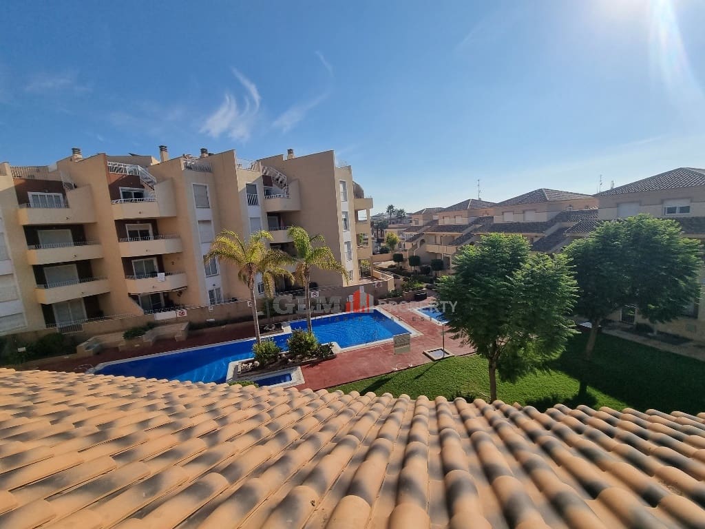 3 bedroom Apartment for sale in Los Alcazares with pool - € 189,000 (Ref: 9431823)