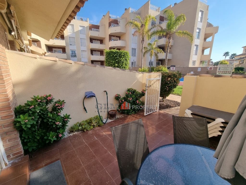 3 bedroom Apartment for sale in Los Alcazares with pool - € 189,000 (Ref: 9431823)