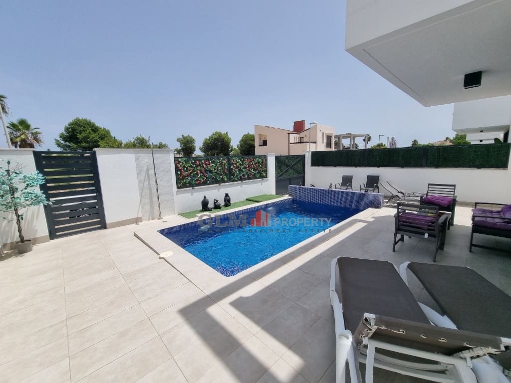 3 makuuhuone Huoneisto myytävänä paikassa Roda mukana uima-altaan - 439 950 € (Ref: 9480660)