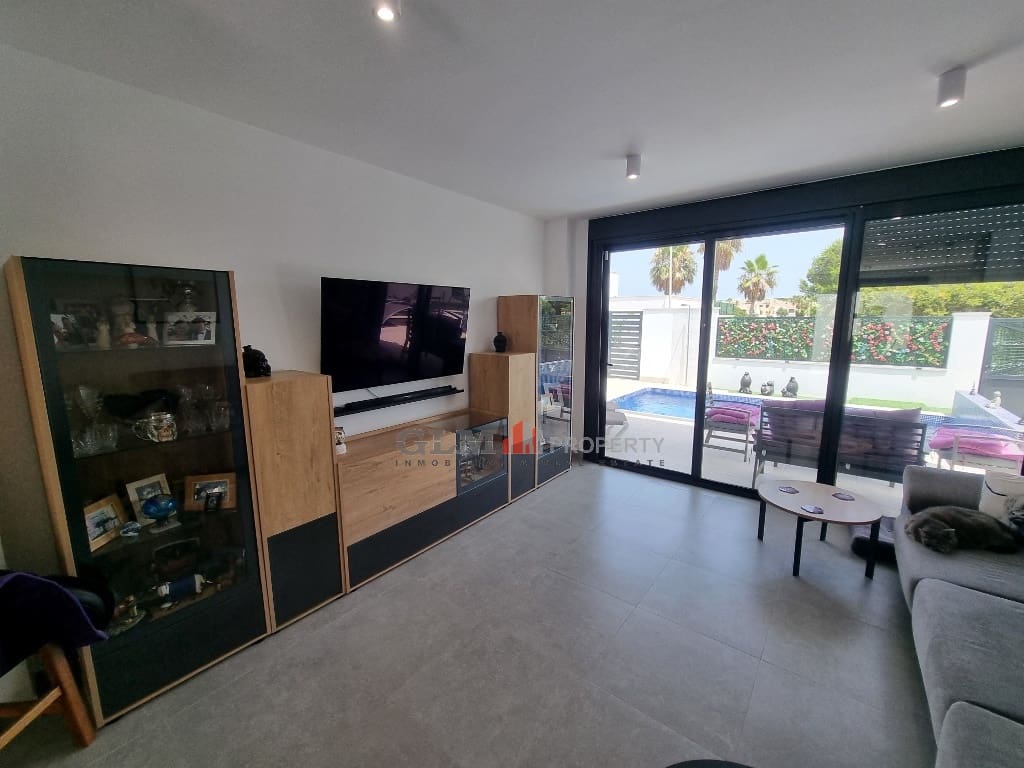 3 makuuhuone Huoneisto myytävänä paikassa Roda mukana uima-altaan - 439 950 € (Ref: 9480660)