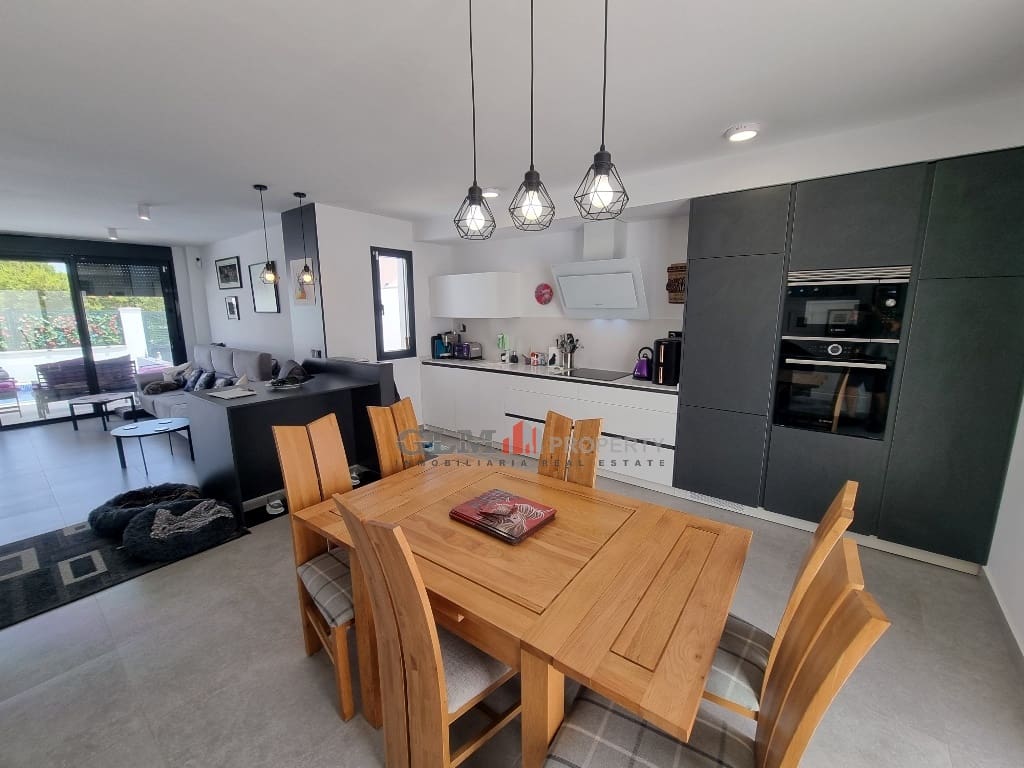 3 makuuhuone Huoneisto myytävänä paikassa Roda mukana uima-altaan - 439 950 € (Ref: 9480660)