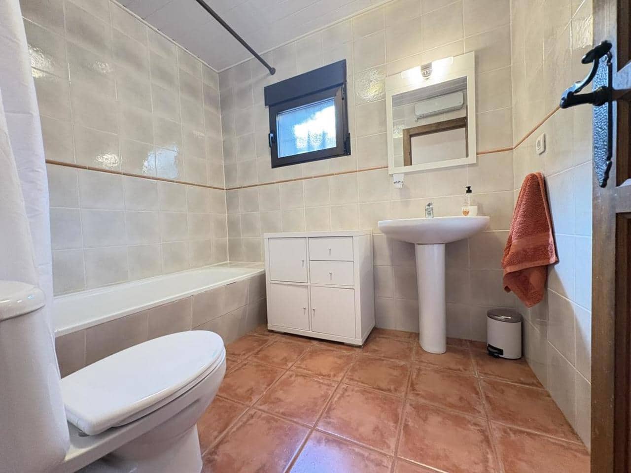 3 makuuhuone Huvila myytävänä paikassa Canada de San Pedro mukana uima-altaan - 235 000 € (Ref: 9480695)