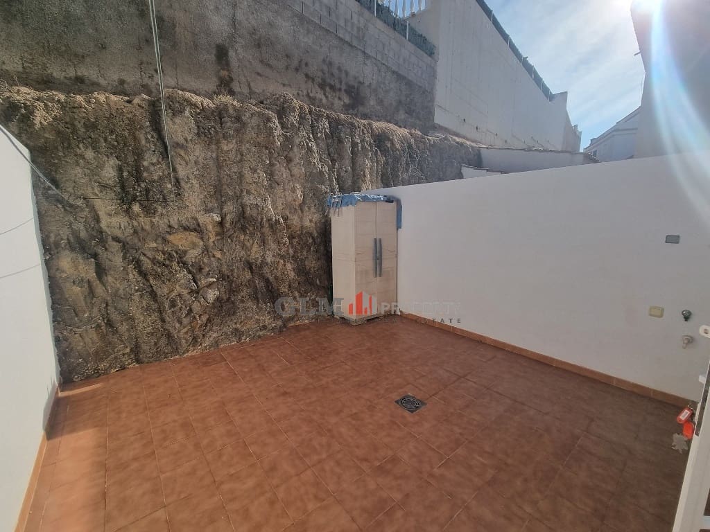 2 sovrum Lägenhet till salu i El Carmoli med pool - 140 000 € (Ref: 9480697)