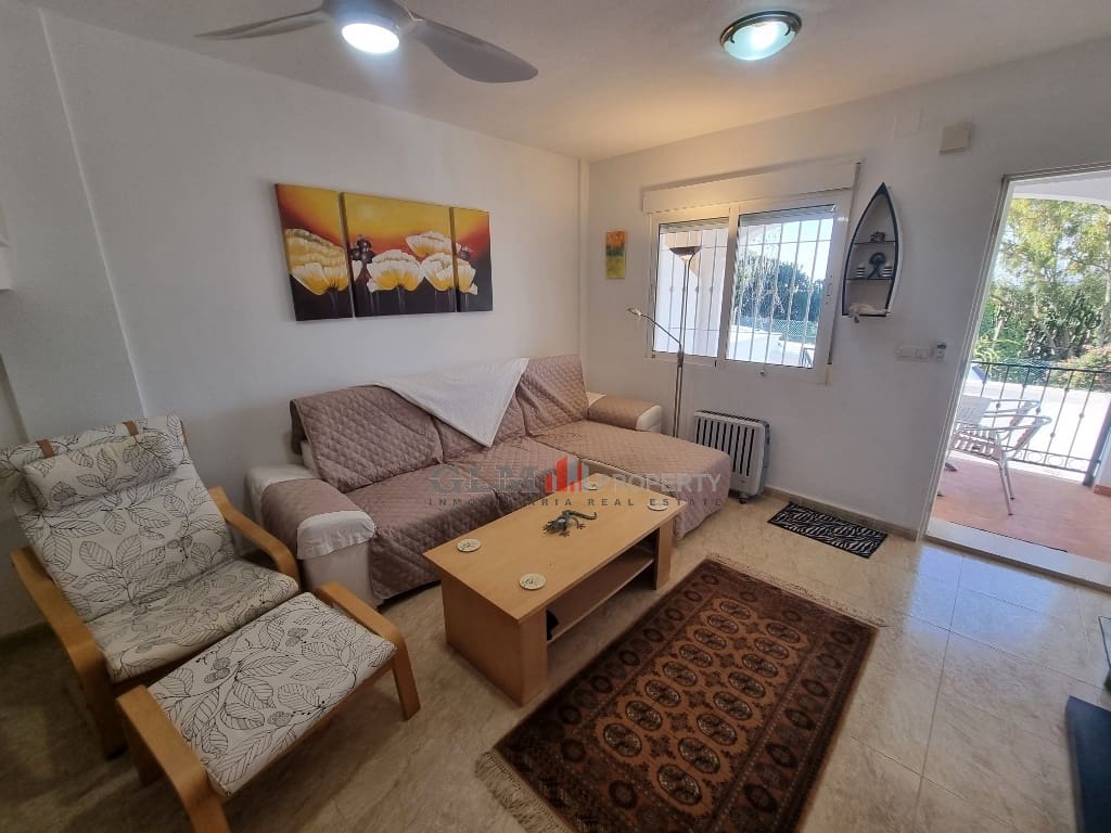 2 sovrum Lägenhet till salu i El Carmoli med pool - 140 000 € (Ref: 9480697)