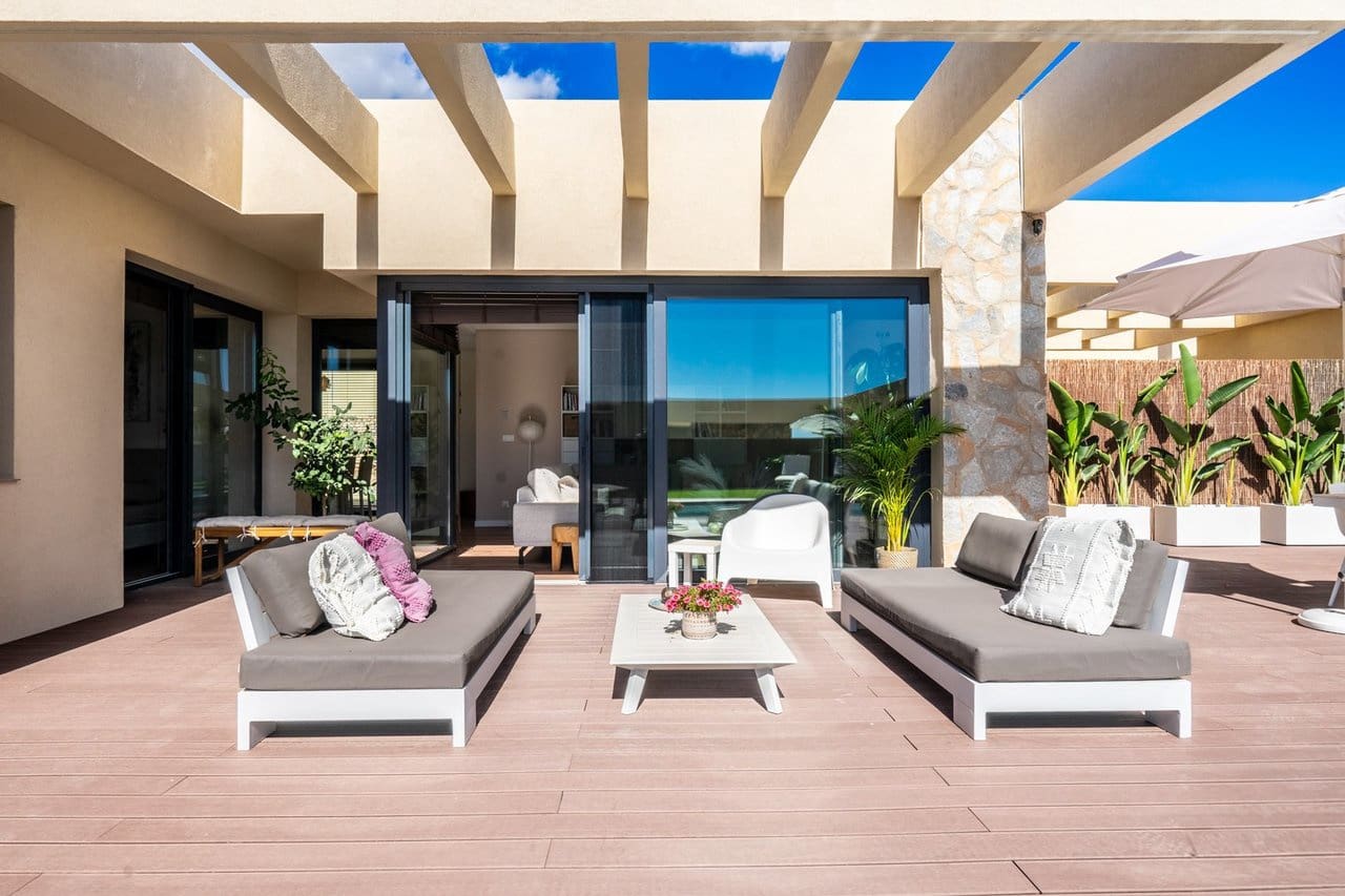 2 bedroom Villa for sale in Banos y Mendigo with pool garage - € 489,000 (Ref: 9499860)