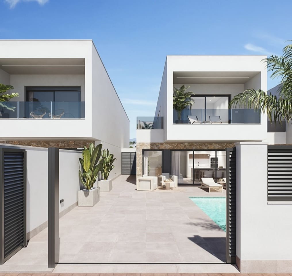 3 soveværelse Villa til salg i San Pedro del Pinatar med swimmingpool - € 410.000 (Ref: 9569463)