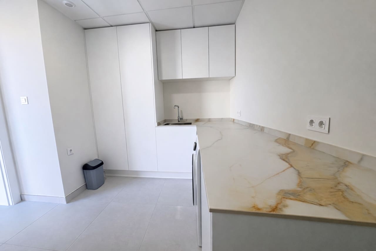 2 sypialnia Willa na sprzedaż w Banos y Mendigo z basenem garażem - 497 000 € (Ref: 9616922)